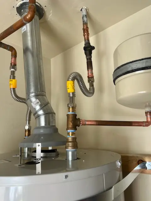 Water heater installation and plumbing repair in Line Lexington